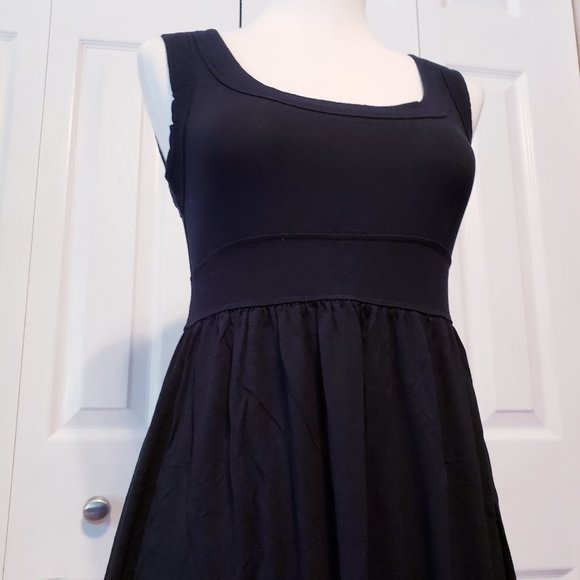 ❤️ 2/$25 … Little Black Dress - Picture 2 of 6